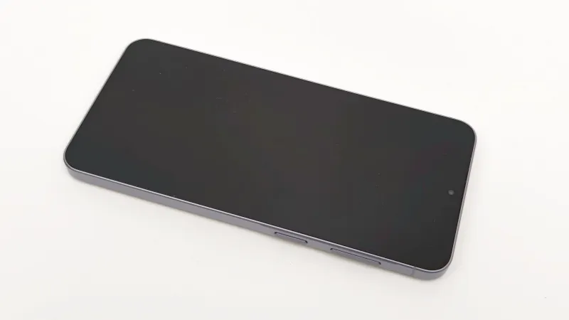 保護フィルム無しで必要であれば事前に購入
