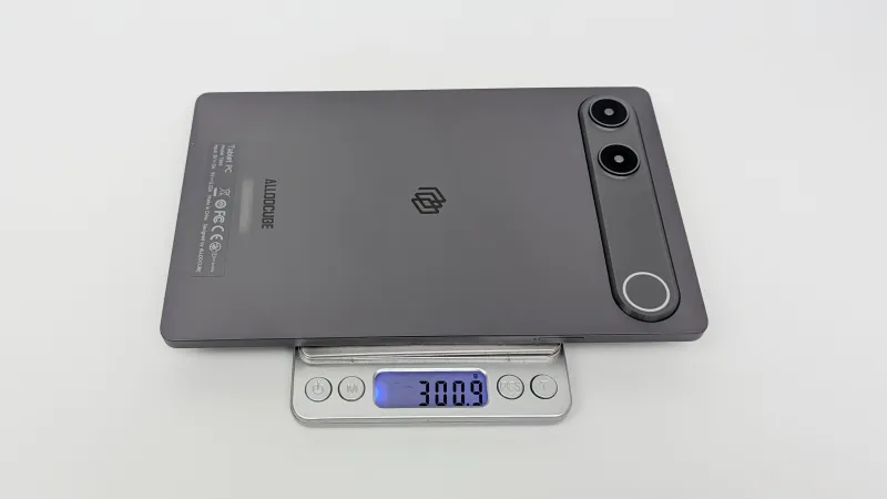 公称重量も295g