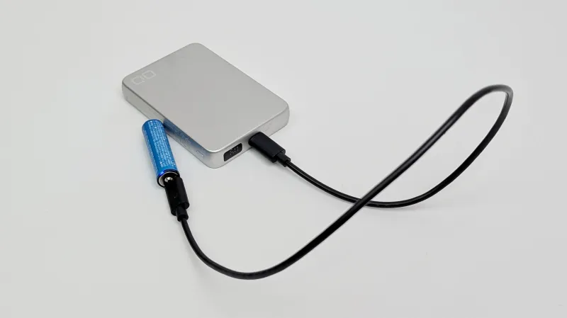 モバイルバッテリーでも充電