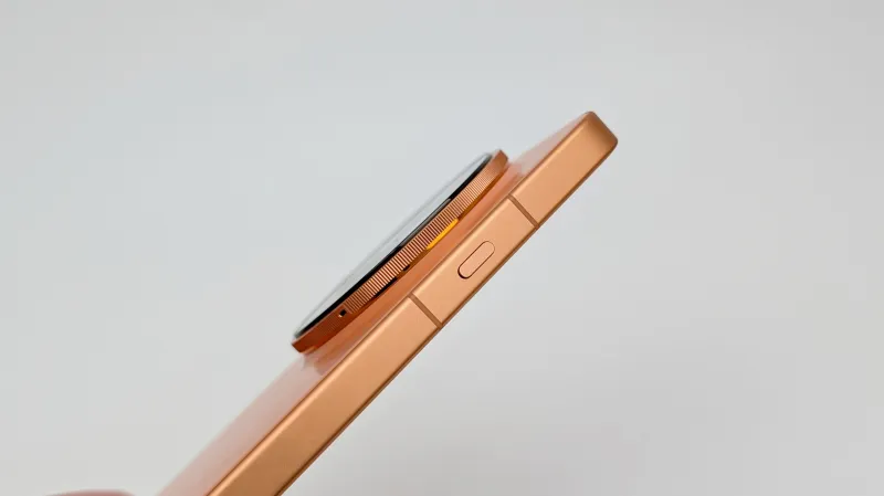 ボディ側面に「SnapKey」を搭載でAI機能を素早く使える