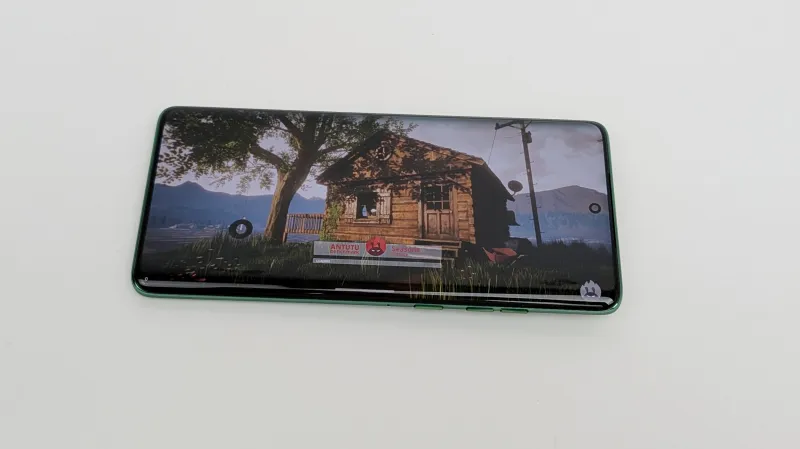 「motorola edge 60」の実測AnTuTu V11ベンチマークスコアを計測