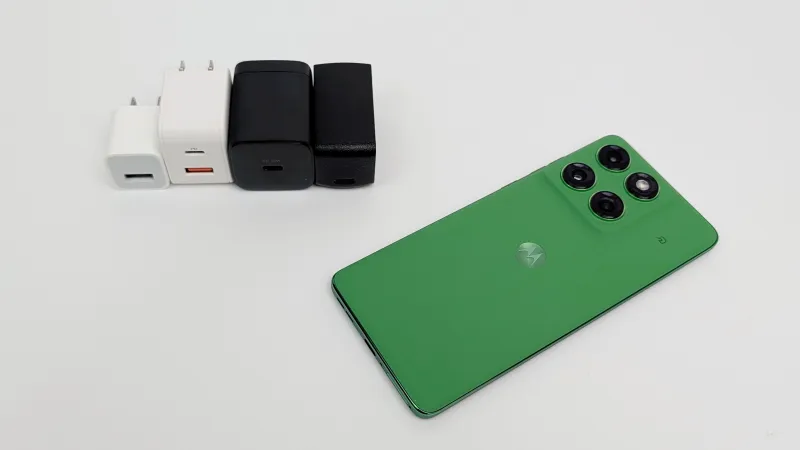 「motorola edge 60」実機を市販のPD急速充電器で充電!