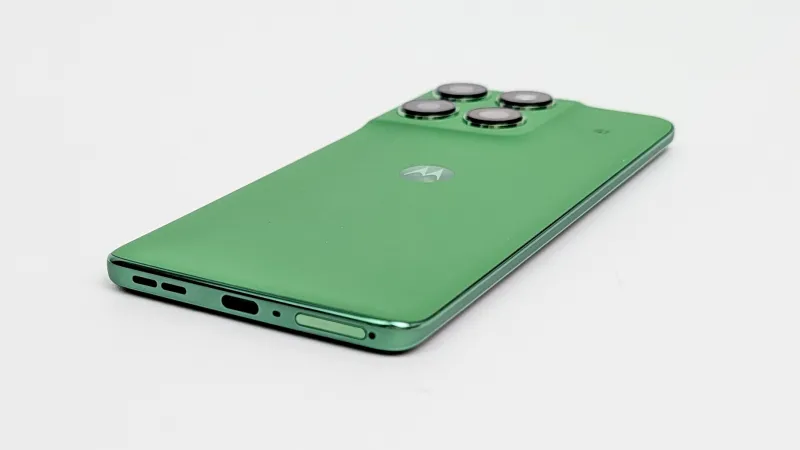 「motorola edge 60」は68W急速有線充電に対応