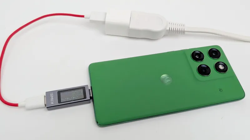 充電ワット数は5W弱